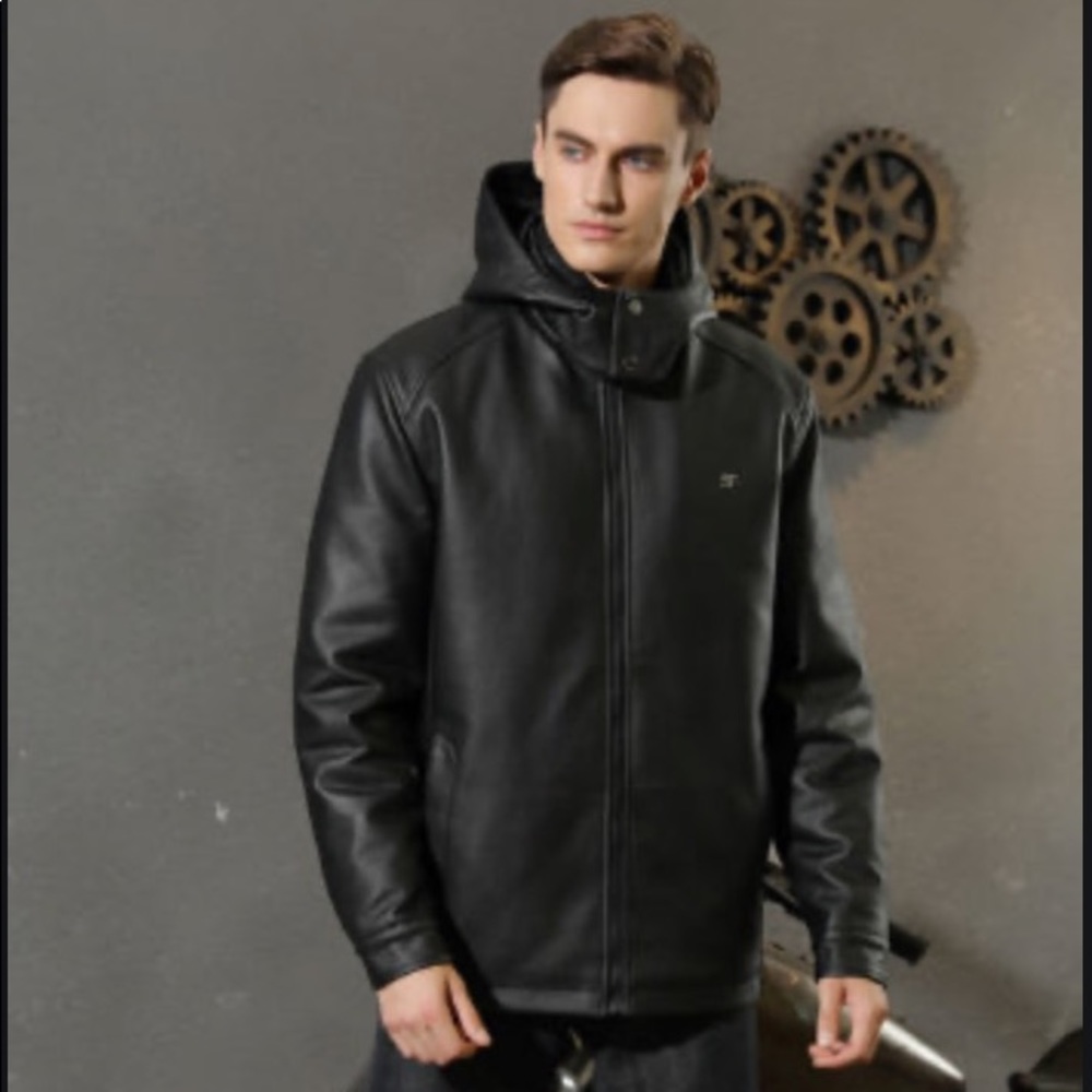 MENS brand new w/ tags BLACK LEATHER JACKET!